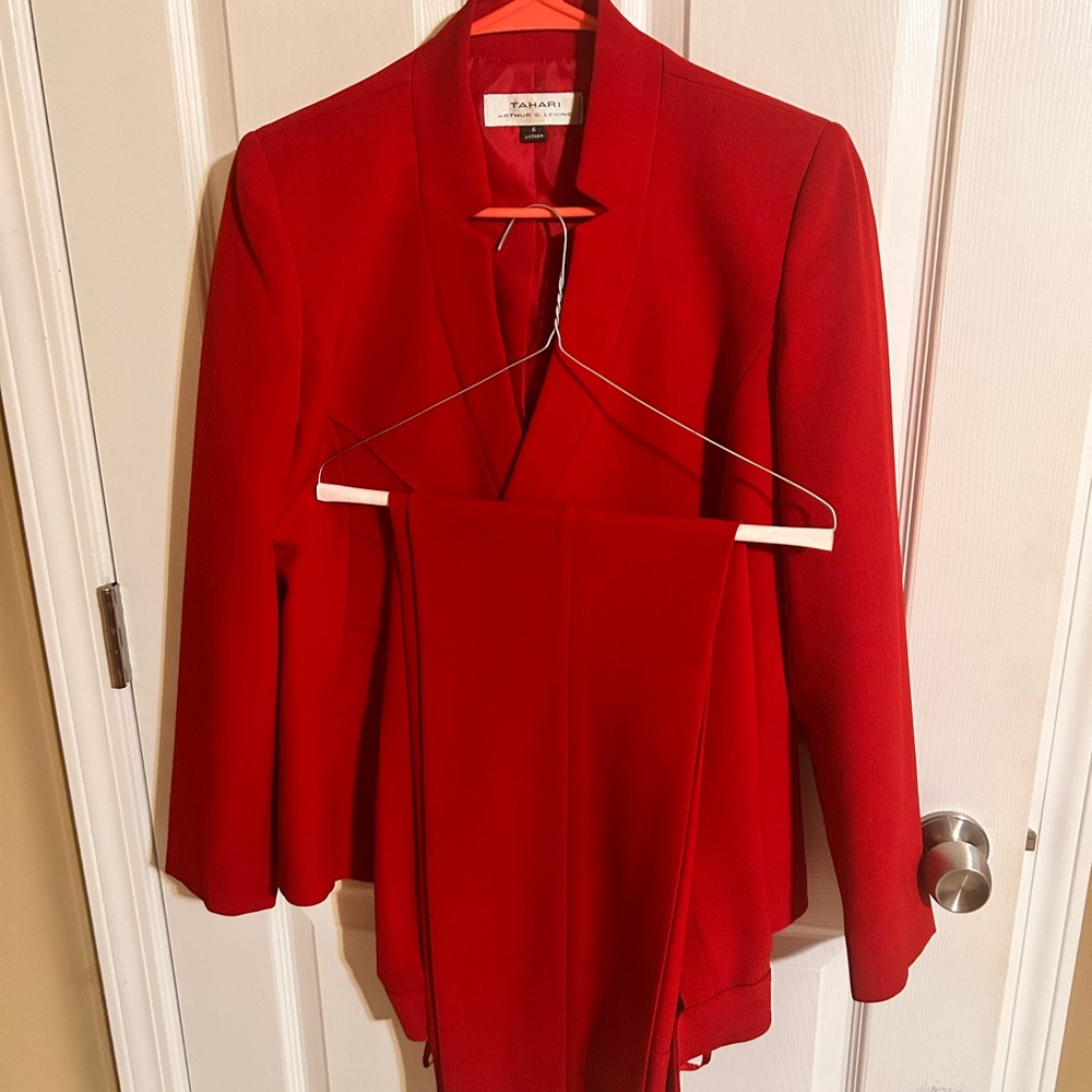 Tahari Vibrant Red Women's Blazer